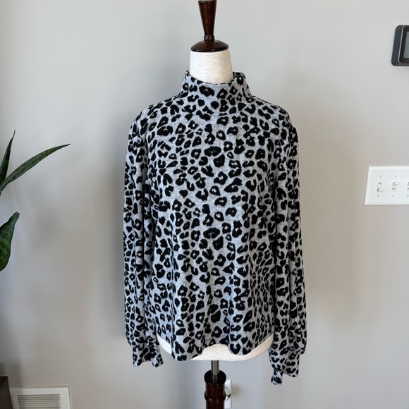 Sanctuary NITE SPOTS For Keeps Long Balloon Sleeve Mock Neck Top - Leopard Print - Picture 6 of 12